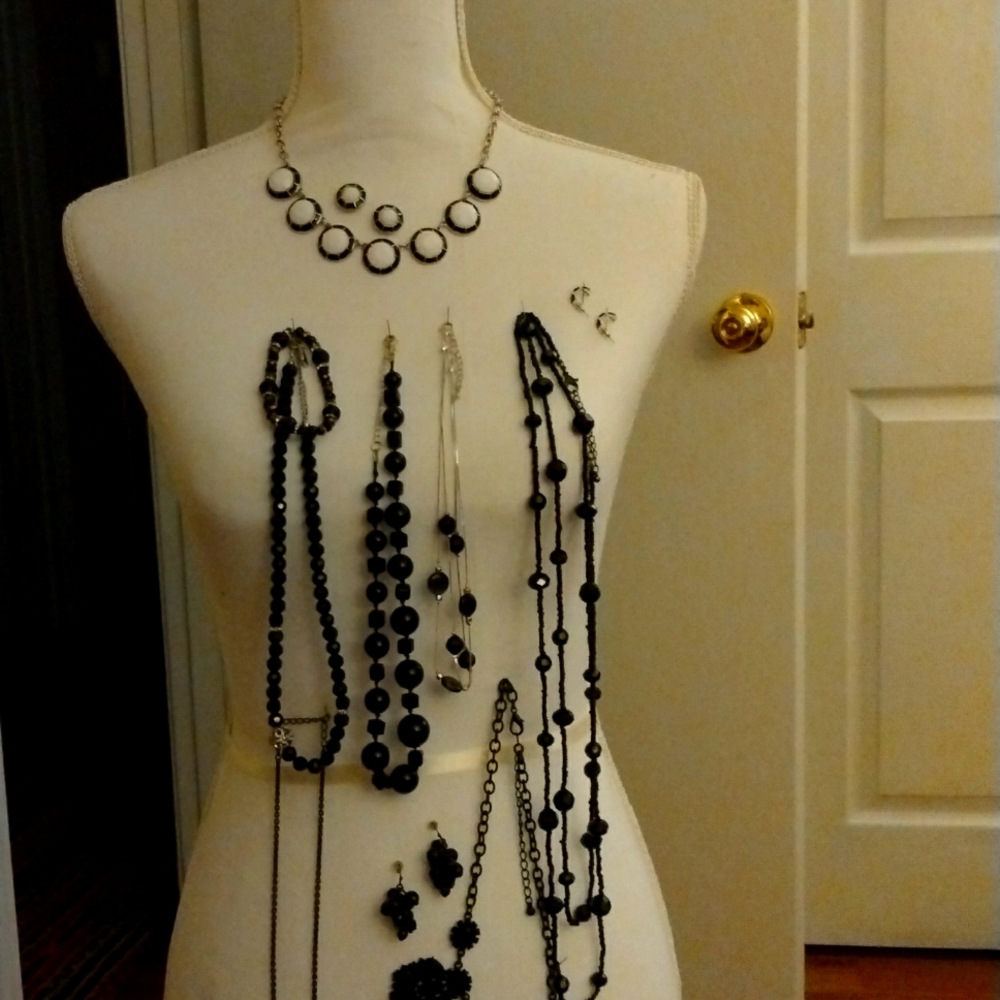 Black Fashion Jewelry